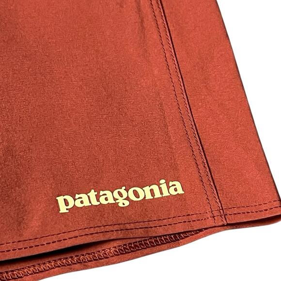 NWT Patagonia Men Hydropeak Boardshorts 18" Red Tan Swim Trunks Size 44 Slim Fit - Picture 7 of 8